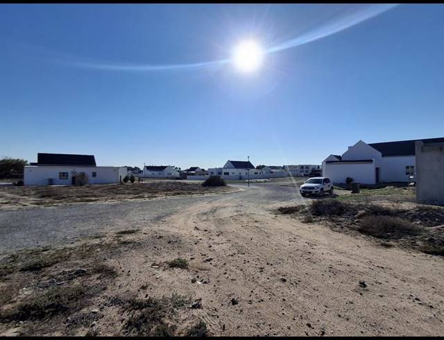 LAND FOR SALE IN HARBOUR LIGHTS